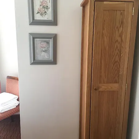 Гостевой дом Winston Manor